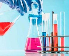 Абсорбенты Chemispill® от Scharlab для ликвидации случайных разливов реагентов в лаборатории